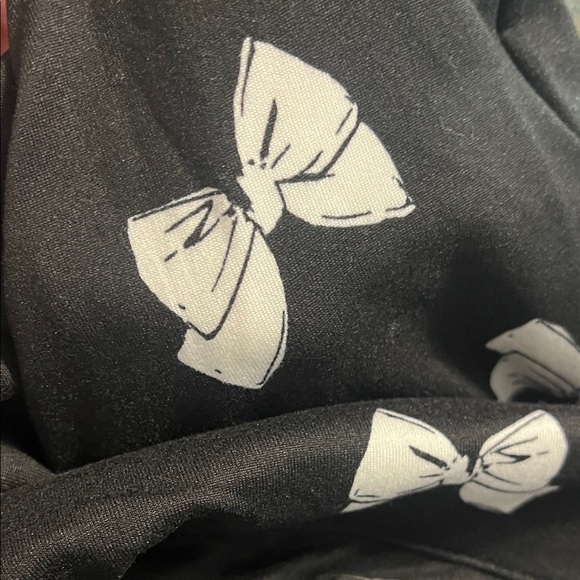 Kate Spade Black and White Bow Tie Short Sleeve 2 Piece Pajama Set Sz S NWT - Picture 5 of 7